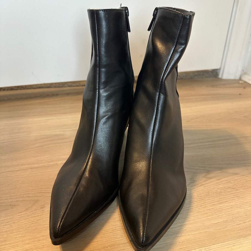 Zara Women Black Pointed Toe Kitten Heel Ankle Boots Side Zip EU 38 US 7.5 - Picture 5 of 11